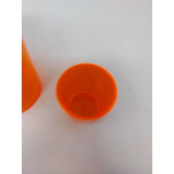 Fixd Cocktail Shaker Orange Plastic Medium Size for All your cool drinks yum yum - Picture 3 of 6